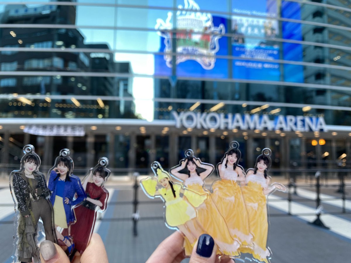 hello_p_apple's tweet photo. あゆみんのことを知ることができて、好きになれて、応援できる人生で良かったーー！！！
本当に幸せな1日だったなあ🥹✨✨
あゆみんのことも、横アリの景色も、いっぱい目に焼き付けた！一生忘れない！！
でっかい花咲かせてくれてありがとう💐💙
ずっとずっとだいすきーー！！ https://t.co/aSwK535gIU