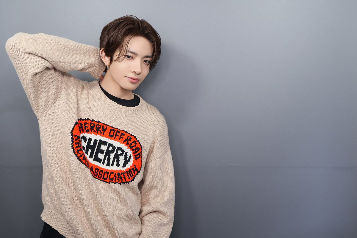 ENHYPEN's tweet photo. [PHOTOISM_Behind] 📸

B CUT 더보기🍀

#ENHYPEN4thAnniversary
#엔절 #ENHYPEN #엔하이픈
#HEESEUNG #희승
#PHOTOISM_BEHIND https://t.co/MzX5lZzNqf