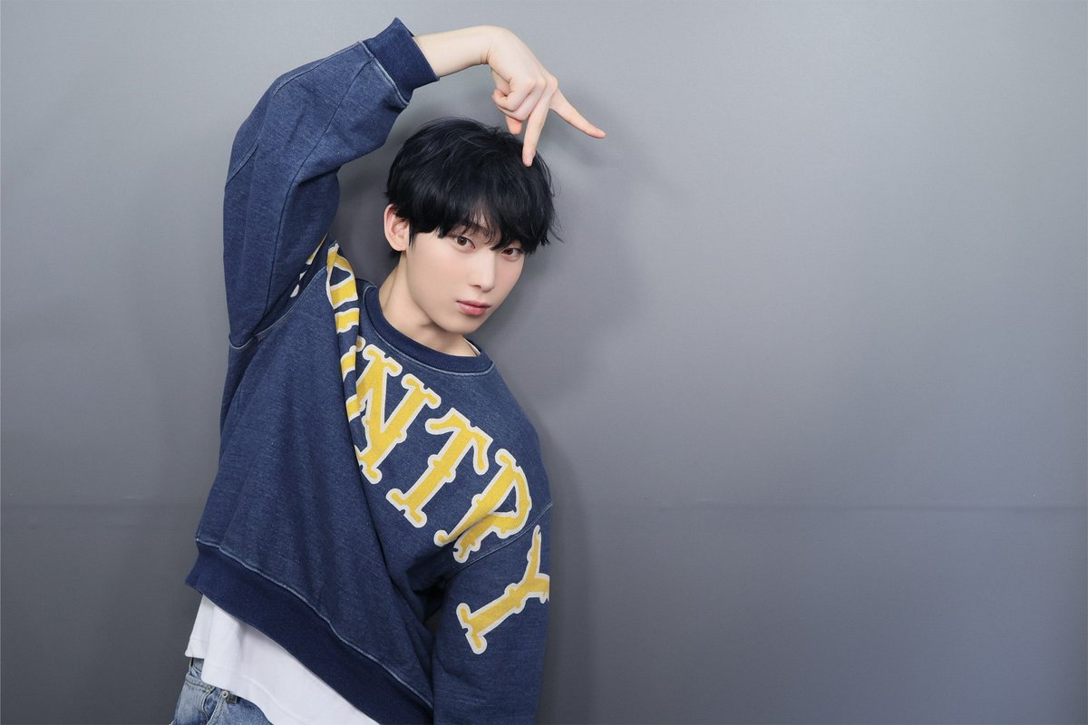 ENHYPEN's tweet photo. [PHOTOISM_Behind] 📸

B CUT 더보기🍀

#ENHYPEN4thAnniversary
#엔절 #ENHYPEN #엔하이픈
#SUNOO #선우
#PHOTOISM_BEHIND https://t.co/gkmuVG6ywY