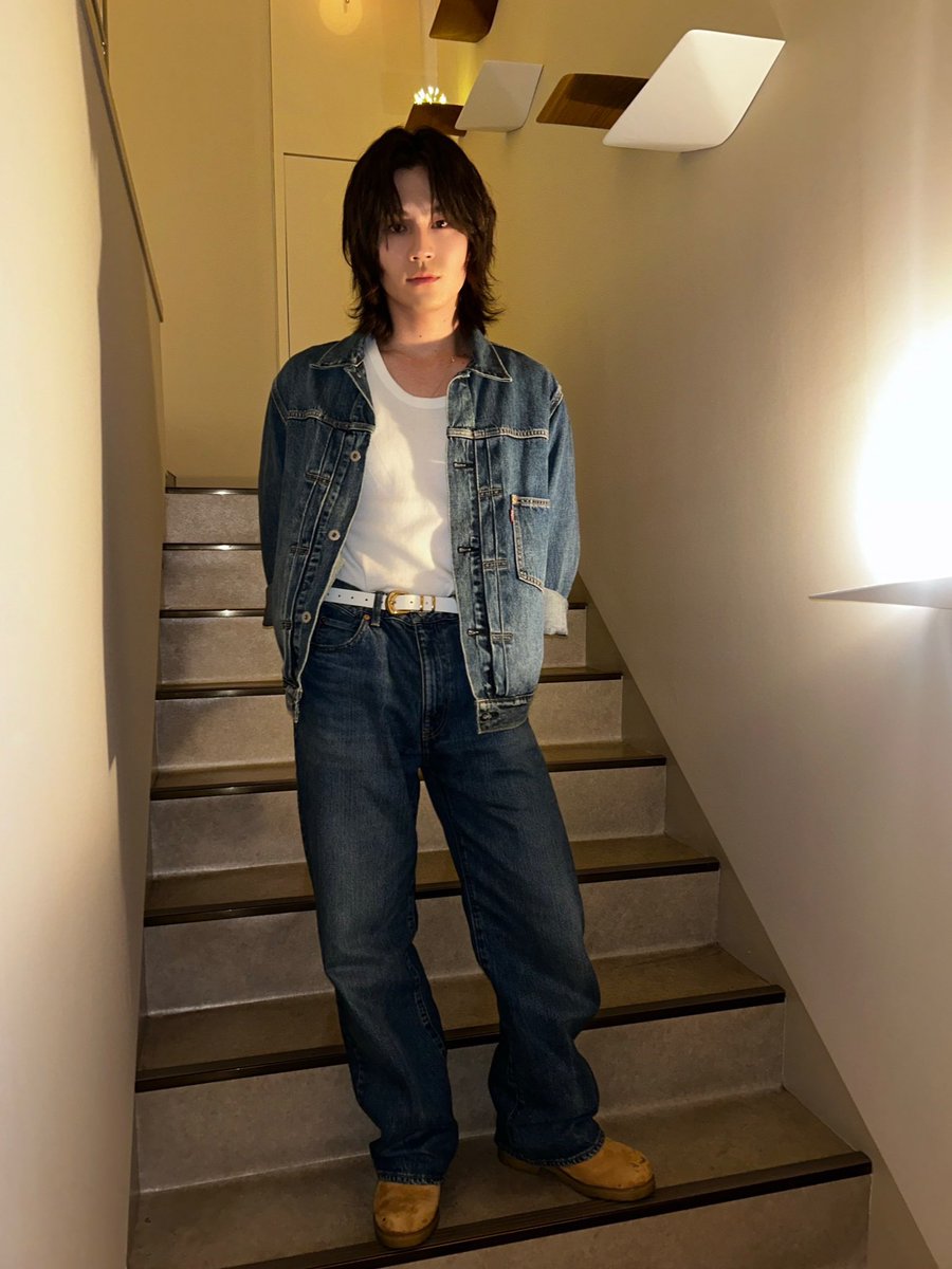 TravisJapan_cr's tweet photo. ⋱ TJビジュ爆発選手権 ⋰

🏟️ 電撃⚡️ 敗者復活戦

悩ませてごめんなさい!!!💥

レディー
ファイトッッッ!!🔥🔥

#TravisJapan #VIIsual
#TJビジュ爆発選手権 https://t.co/mBlBnKsJpG