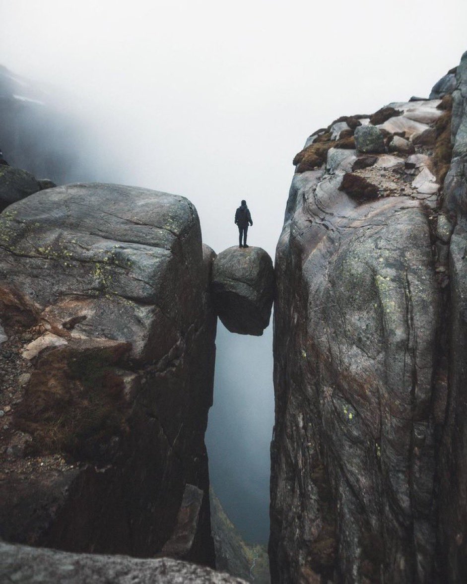 Saffron_Sniper1's tweet photo. 7. Would you stond on the Kjeragbolten?

The Kjeragbolten is the most dangerous stone in the world. It is located in Norway https://t.co/TKWVBrN1XS
