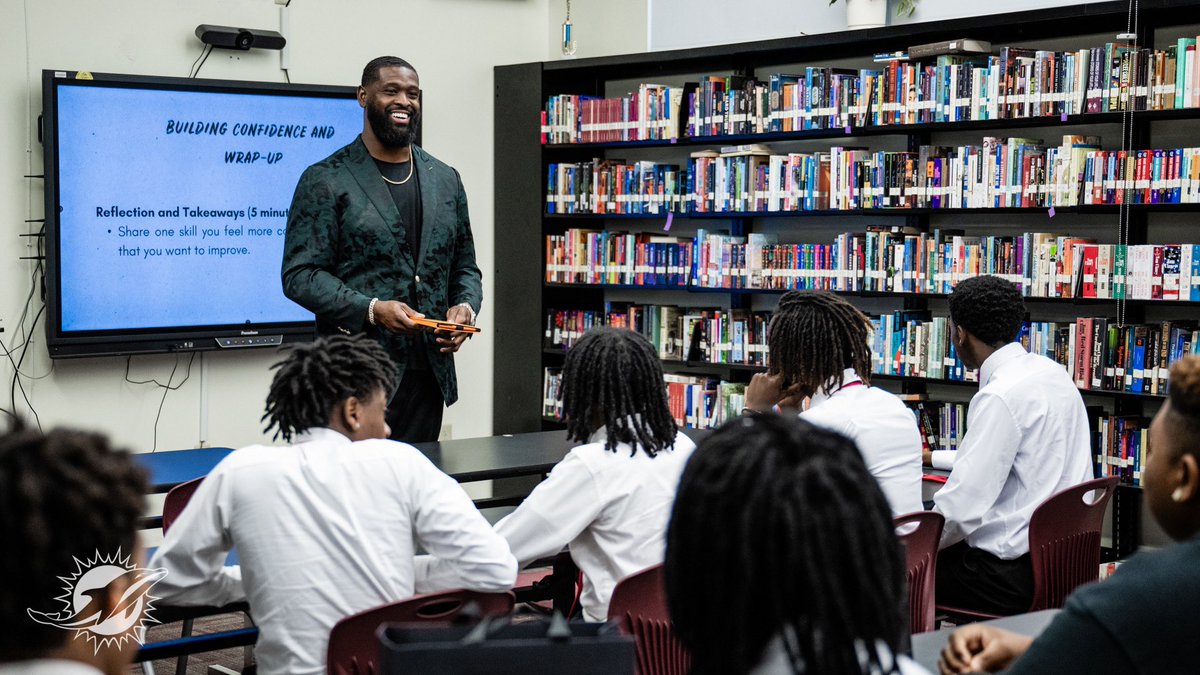 T_Armstead72's tweet photo. This week I launched my very own, I Am A Business (IAB) program! This was my first time ever teaching a class and I can’t even describe how much joy I felt! 😁 
I’m very grateful for all my students and their attentiveness in both sessions! https://t.co/hfs9r0XI3a