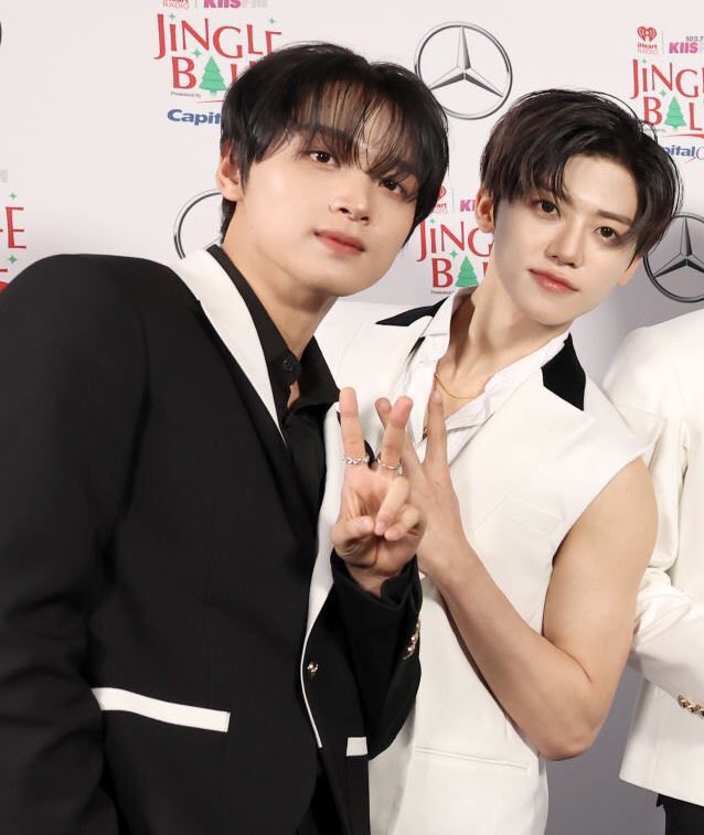 까우 lll tweet media