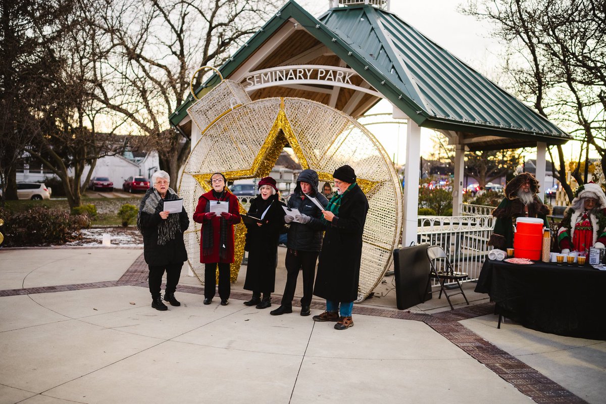 MayorJensen's tweet photo. The holiday season in #Noblesville has officially kicked off with one of our favorite events, Lights Over Seminary! Thank you to all who joined us tonight! https://t.co/DS4PGeQEnO