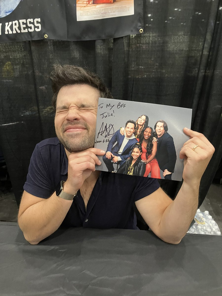 what we learned from nathan kress at nostalgia con — a thread! 🧵  #SaveiCarly, image size:900x1200