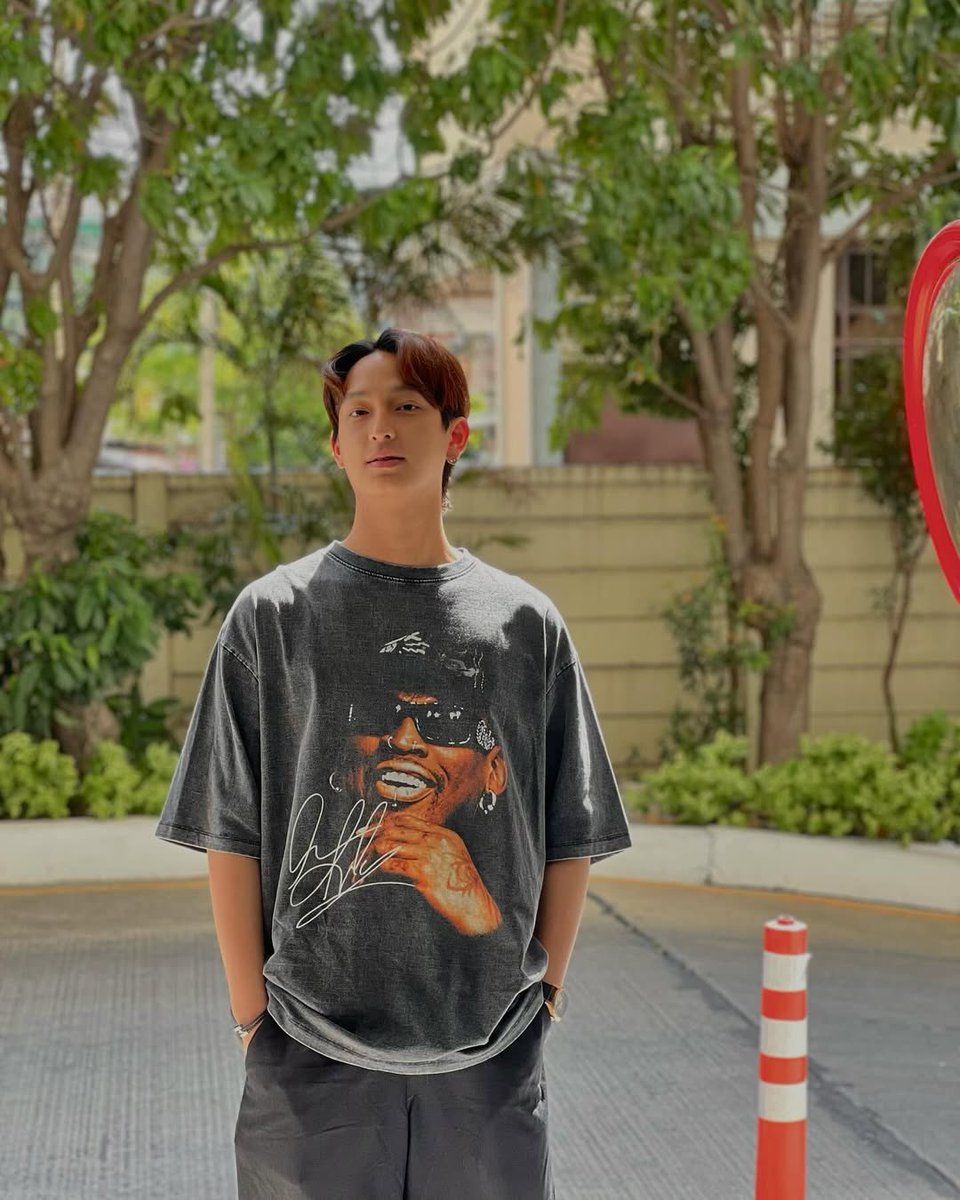 chimon_official's tweet photo. มีเด็กเล็กแอบไปตัดผมหรือป่าวครับเนี่ย🤏🏻💛✨

📸lG: the8private

#ชิม่อนไงจะใครหล่ะ
#ChimonWachirawit https://t.co/Z4fBqGhohr