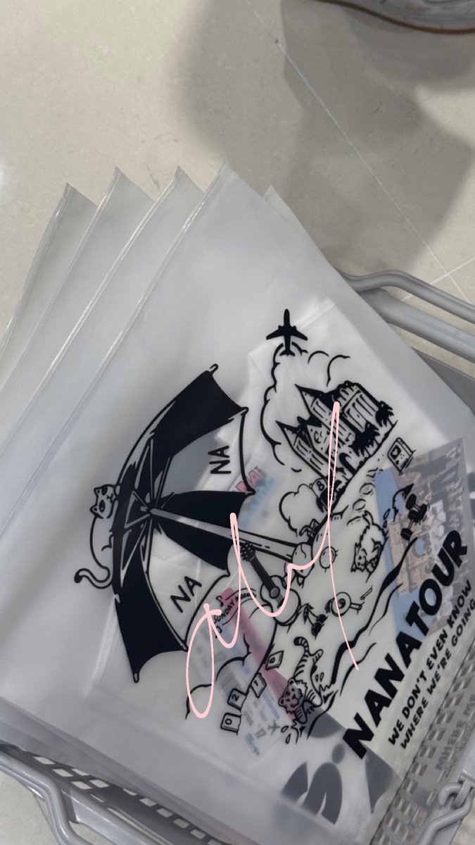 xumin8hao__o's tweet photo. WTS LFB PH

NANA TOUR T-SHIRT (Italy Ver) 

• 2900 + isf
• PAYO (prio) or 50% dp payo, 3 days dop
• secured already from japan pop-up
• ETA: Dec 17

available:

SC - 1 Medium, 1 Large
JH - 1 M, 1 L
HS - 1 L
WW - 1 M, 1 L
MG - 1 M, 1 L

reply / dm to claim https://t.co/IZJLKDV987