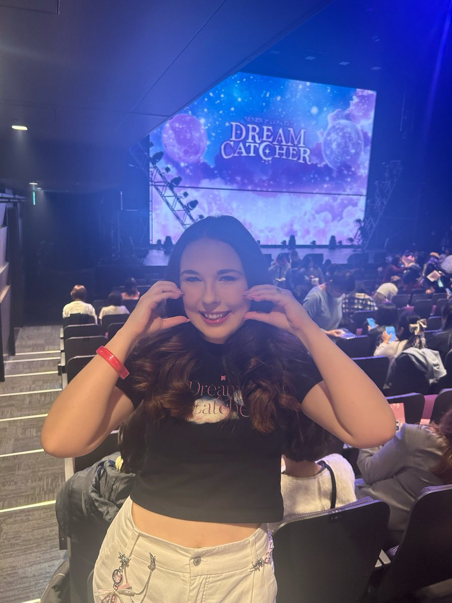 15 Hour Flight 🇬🇧-> 🇯🇵 to see a concert I thought I could only ever dream of watching live 🥹🫶🏻 Nunew has helped me through some difficult times and being able to see him perform is a special memory I will never forget 🫶🏻🩷✨  #NuNew1stConcertInJapan #NuNewDreamCatcher <a href="/CwrNew/">NuNew</a>