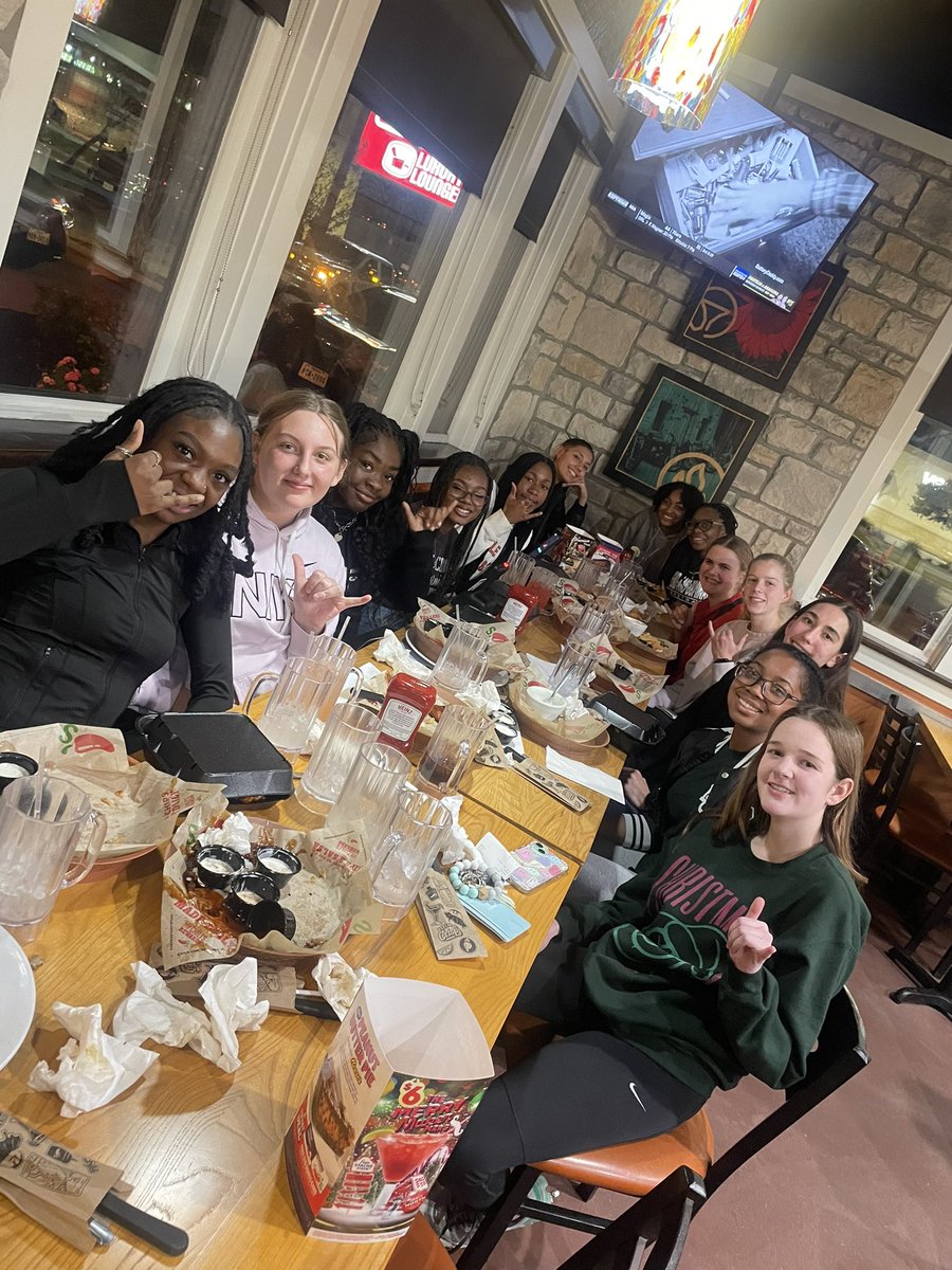 GRHSLonghornGBB's tweet photo. The Lady Longhorns had an amazing time chilling at Chili’s. Good food, big laughs, and even better convos. Nothing beats bonding and making unforgettable memories! #TeamVibes #LadyLonghorns #Chilis  #SquadGoals @CoachADutch
@pinkpatterson @GRHSABC2 @Thomas2_Murray @CoachkellenH https://t.co/oXDXNEOcRE