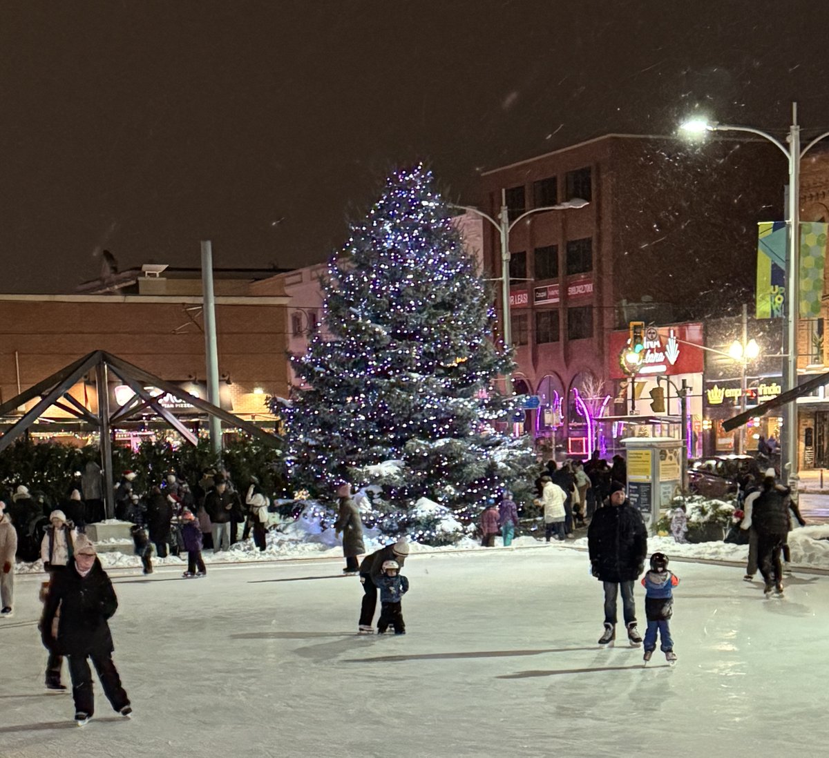 And the tree lights are ON in <a href="/uptownwaterloo/">Uptown Waterloo</a>! Visit, skate, eat, shop, and enjoy the holiday season in <a href="/citywaterloo/">City of Waterloo</a>!