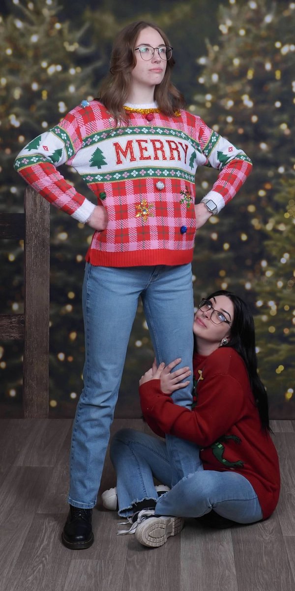 c2cosmeticsxo's tweet photo. awkward sibling shoot https://t.co/xHGQ3sbaLa