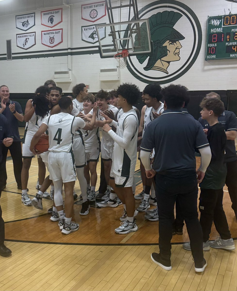 MikeMorganWauwatosa (@tosalandia) on Twitter photo So <a href="/TosaWestHoops/">Tosa West Boys Basketball</a> boys beats Brookfield East 81-76 in OT as Super Soph Jalen Brown sets school record with 46-point game! #Wauwatosa So <a href="/TosaWestHoops/">Tosa West Boys Basketball</a> boys beats Brookfield East 81-76 in OT as Super Soph Jalen Brown sets school record with 46-point game! #Wauwatosa