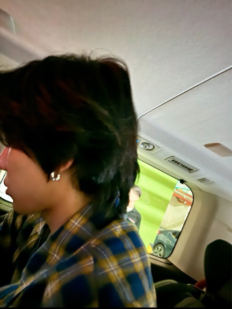 [#도현]
준엽이!(형) 생일 축하해요! 매번 제가 하는 장난 다 받아주고 웃어줘서 고마워요ㅎㅎ 형이 재밌고 귀여운 걸 어떡해요 ㅎ 형이 옆에서 많은 축하를 받고 기분 좋아하는 걸 보니 저도 좋네요:)

#루네이트 #LUN8 
#고양이왕자_카엘_생일축하해
#LUV8Happiness_HappyChaelDay