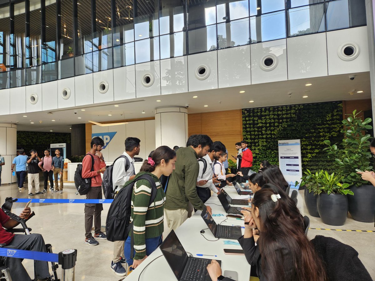 saplabsindia's tweet image. We are back with a bang! #SAPInsideTrack 2024 Bengaluru is now live at @saplabsindia, and the energy is electrifying as participants arrive at the campus for the year&apos;s grand finale. 🎉✨

Stay tuned for all the updates &amp;amp; event highlights. 🚀💡 #sitBLR