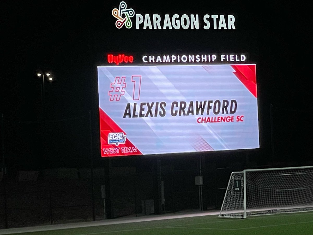 alexis0crawford's tweet photo. 🚨Clean sheet 🚨 at the @ECNLgirls #nationalselectiongame 
Big thanks to the amazing coaches and teammates from Team East that I got to play with‼️ Thank you @Challenge08RL for coming out and supporting me❤️🤍#ECNLRLKC https://t.co/CgT2aivpIh