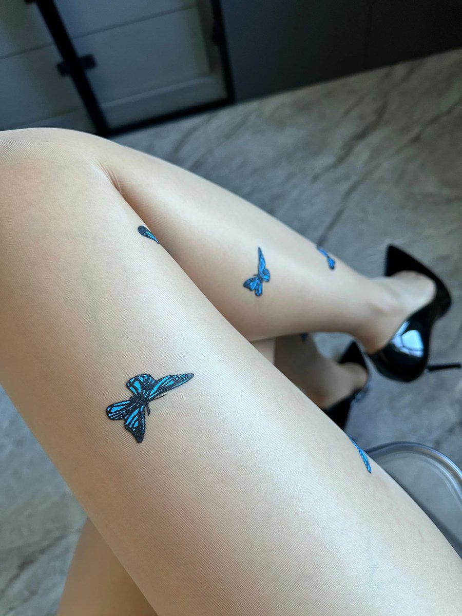 好久没来了，给你们更个蝴蝶袜！