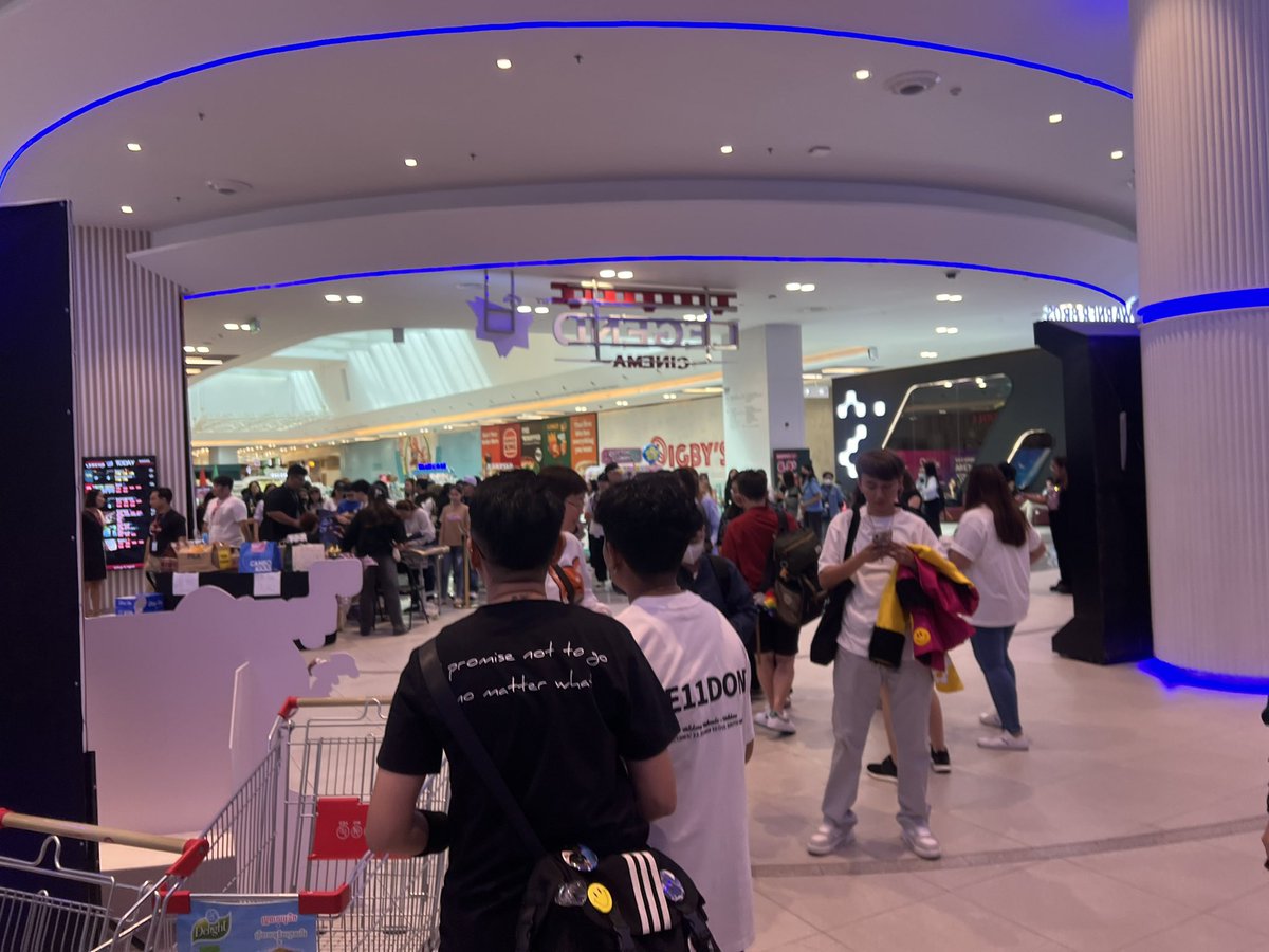 Thatha9999999's tweet image. soon ….
#2Us
#FayeYoko1stFMinPP
#FayeYoko2UsFMinCambodia
#FayeYoko