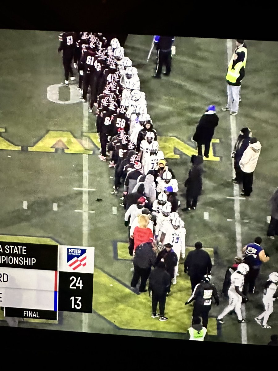 Beth Thomas tweet media