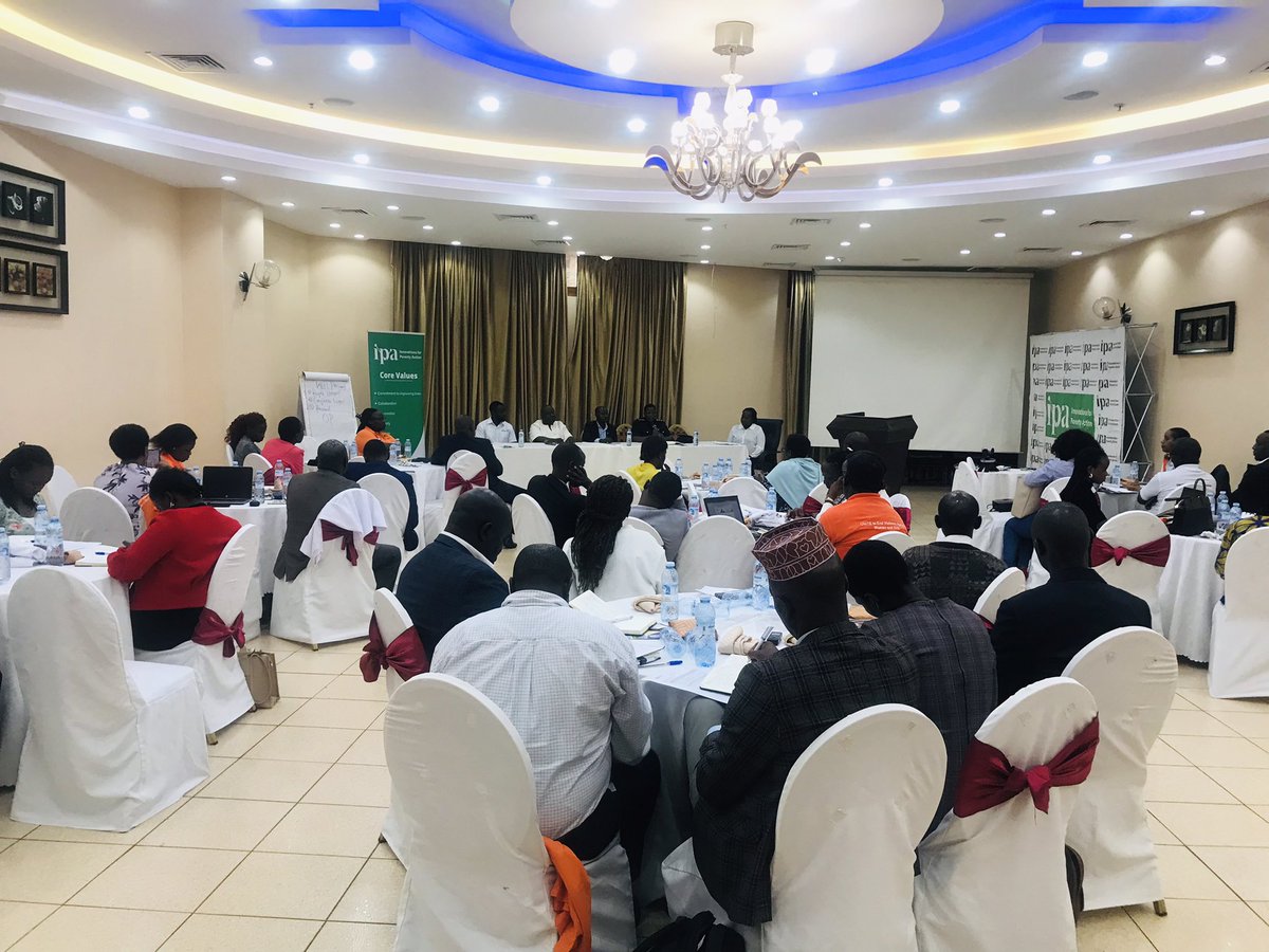 richobedie's tweet photo. @meaca_ug @UNmigration @IOM_EHSA @IEP @fes_ampc @UgandaMFA @PopulaceThe @RebeccaKadagaUG @salvationarmy @AUC_PAPS @CHR_HumanRights @Sihanet @GPPAC @poverty_action @IGADPeace @KerKwaroAcoli @BusogaOfficial @Bunyoro_Kitara @BugandaOfficial @AlurKingdom @UNESCO Media Christian Community Uganda (MCCU) child presenting poem on Gender-Based Violence (GBV),a vice predominant in the Region
With 16-Day of Activism against GBV themed “Orange The World:UNiTE To End Violence Against Women&Girls”, this is a welcome move
#ACERWC
#EvidenceSummit https://t.co/cuu8uJHasV