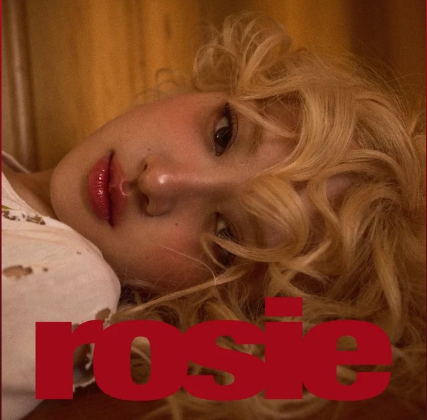 PopCrave's tweet photo. ‘rosie’ by ROSÉ has topped the Worldwide iTunes Chart. https://t.co/yzzMtyggE0