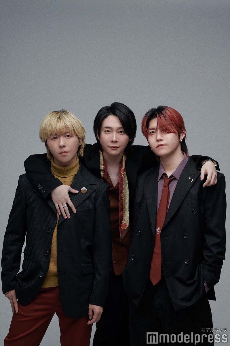 modelpress's tweet photo. 【話題の記事】
Mrs. GREEN APPLEインタビュー🍏

大森元貴の突発性難聴発症当時もツアー続けた理由 決断の裏に3人の絆
https://t.co/TPp4tXbsYg

「その大変さ、辛さは元貴にしか分からないことなので、本人がやるんだと言っている以上は僕らがどうこう言うのはお門違いだし、失礼だと思った」 https://t.co/TWLfUB1pOe