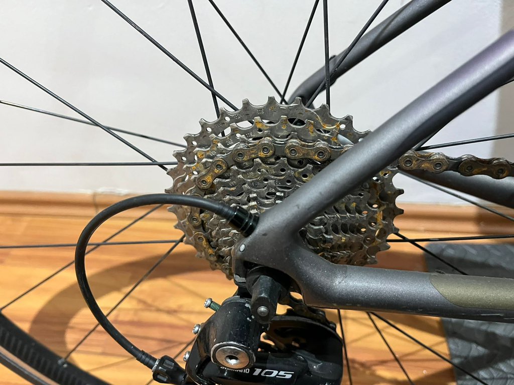 EcoSocialmx's tweet photo. Pésimo Servicio @TriBikeTransMx @TriBikeTransprt @FedMexTriatlon @triatlonmex @RevTriatlonMx Entregan bicicleta 12 días después de un evento y lo peor es el estado en que la entregan, cadena y piñones completamente oxidados y  NO SE HACEN RESPONSABLES! https://t.co/oN5OSN6L80