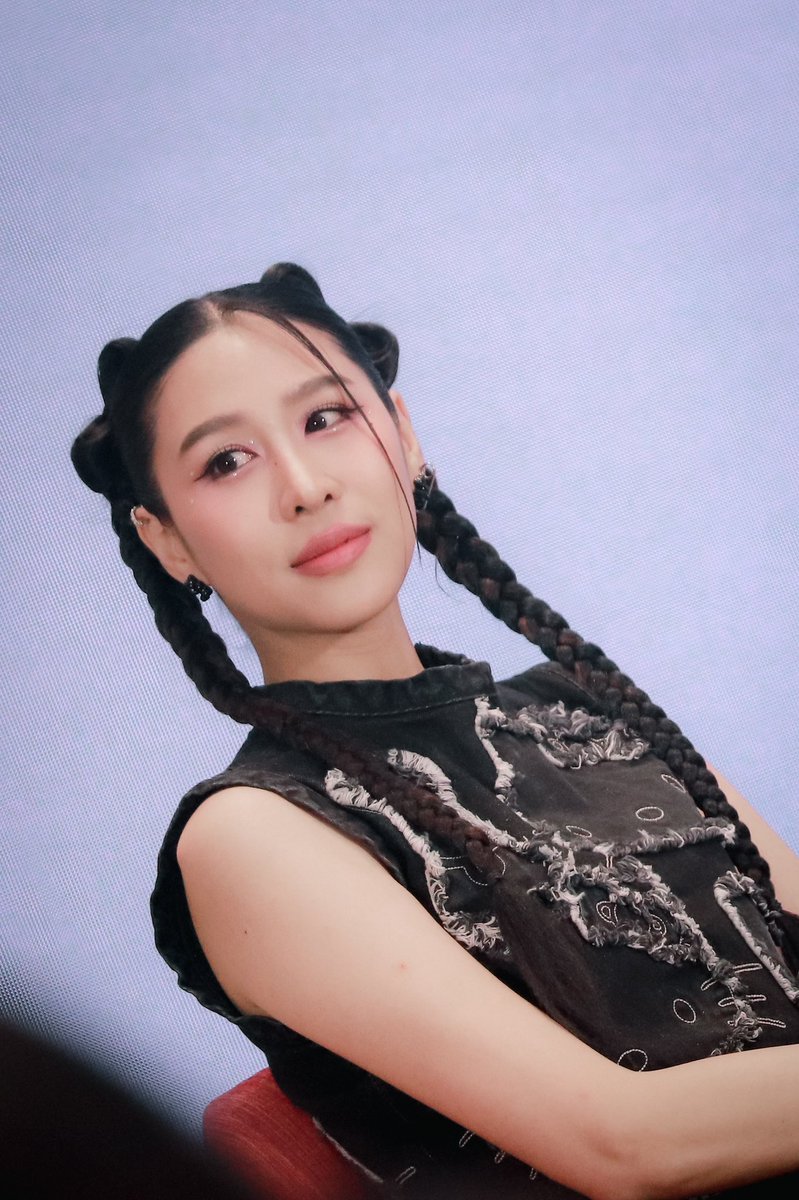 iampla_p's tweet photo. คุณพิธีกรคนเก่ง

#TeamAIMazing https://t.co/cUnni8iBu4