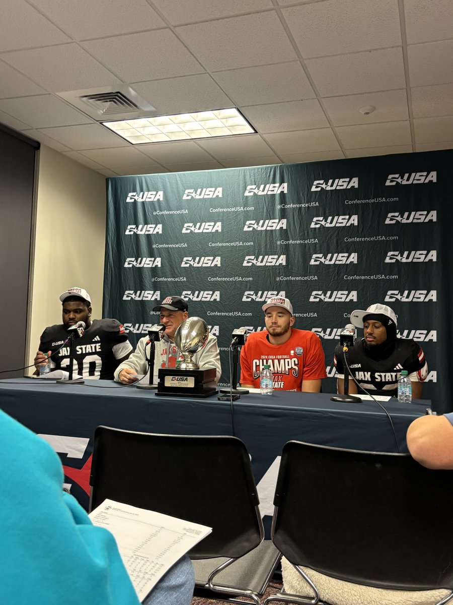 Anna Kate tweet media