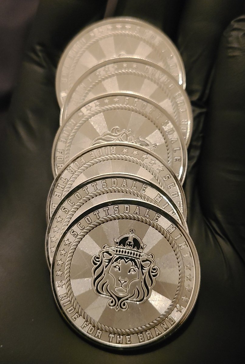 NWStacker78's tweet image. These Cowboy Rounds that @scottsdalemint puts out are some of my favorite rounds stack.

#Silver #SilverStacking #ScottsdaleMint