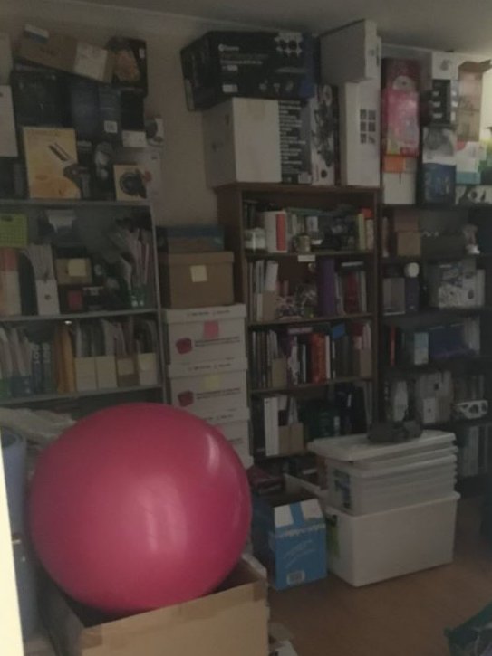 Bigmaxi11's tweet photo. @JunkCoinlol @BuseckTom @grumpydad56 @DavoAsh1 @CelloKustom @RoundHouseApps I have a whole room that I call the store room but the wife calls the "junk room". So I think I qualify... 😂 https://t.co/v23vPEMIXp