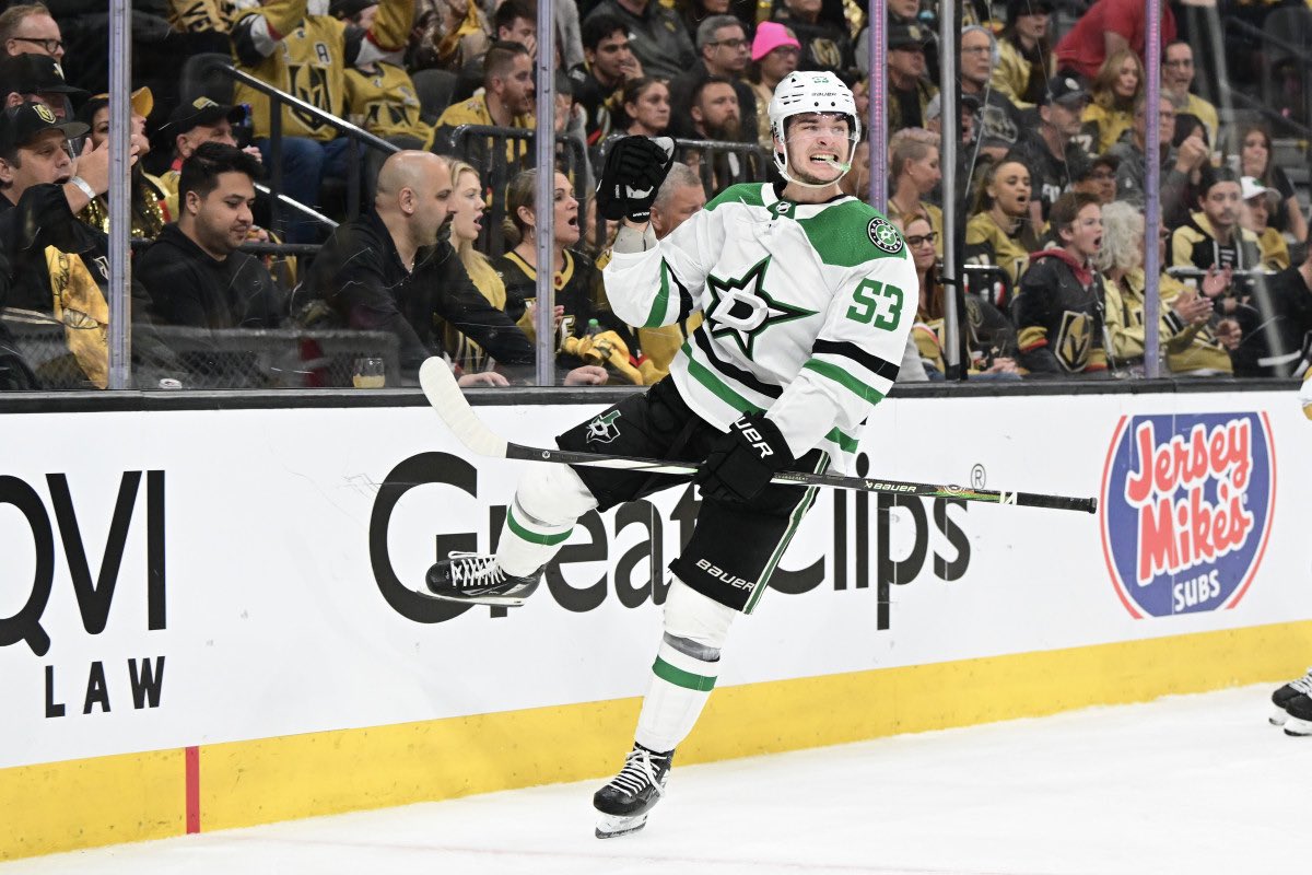doyskibets's tweet photo. Its thread like this that show why the hockey community is the best!!
Highly recommend you follow as many of these people as you can for plays and to be part of the best community on this appโค๏ธ
#NHLCommunity #GamblingCommunity #NHLBets https://t.co/MJFCUmQrHq