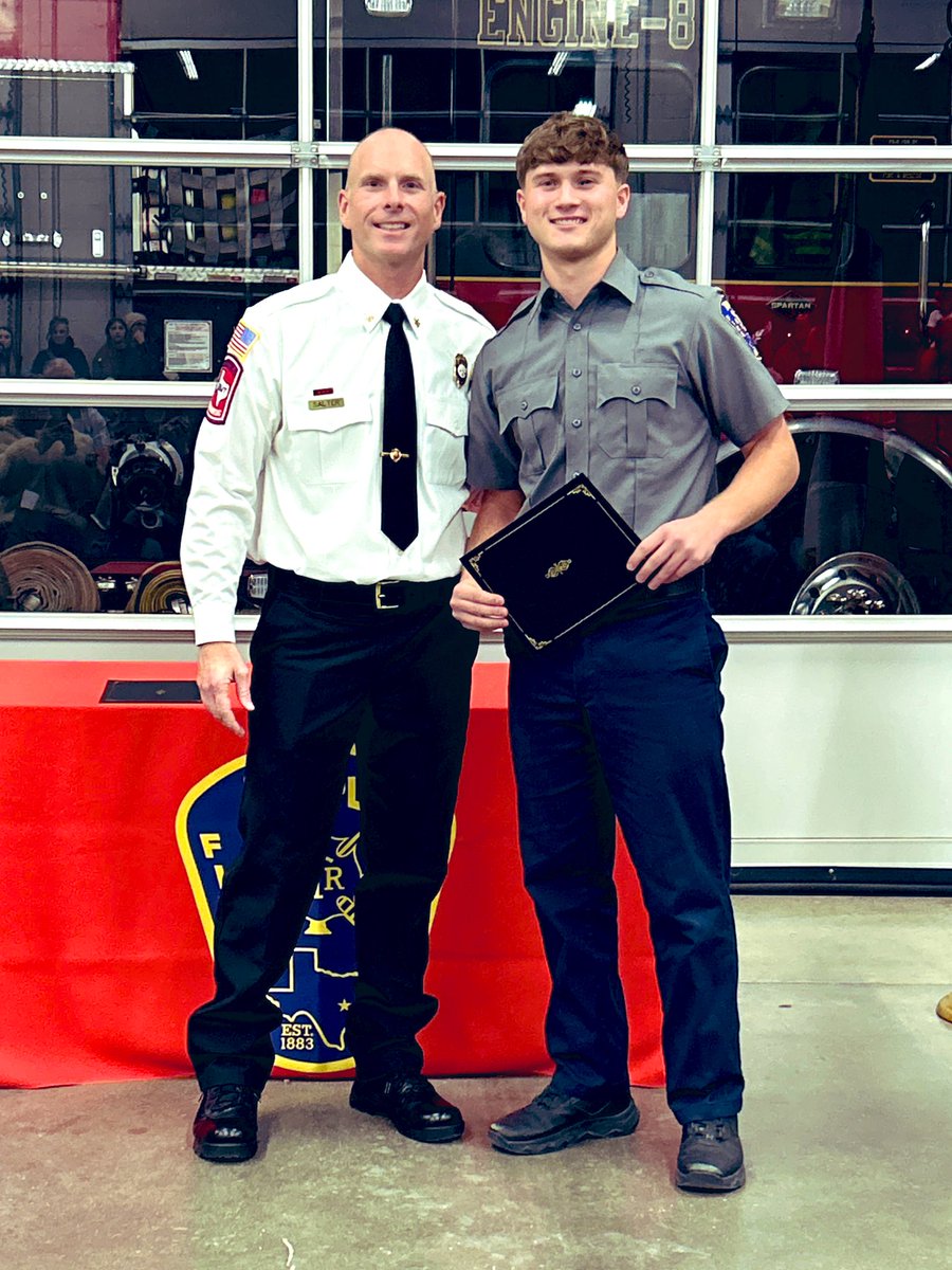 AmyScopac's tweet photo. Our sweet boy graduated from the Fire Academy this evening! We couldn’t be prouder of his hard work, dedication  and bravery !#proudmom 🚒🔥 https://t.co/kYQfQlsw5Z