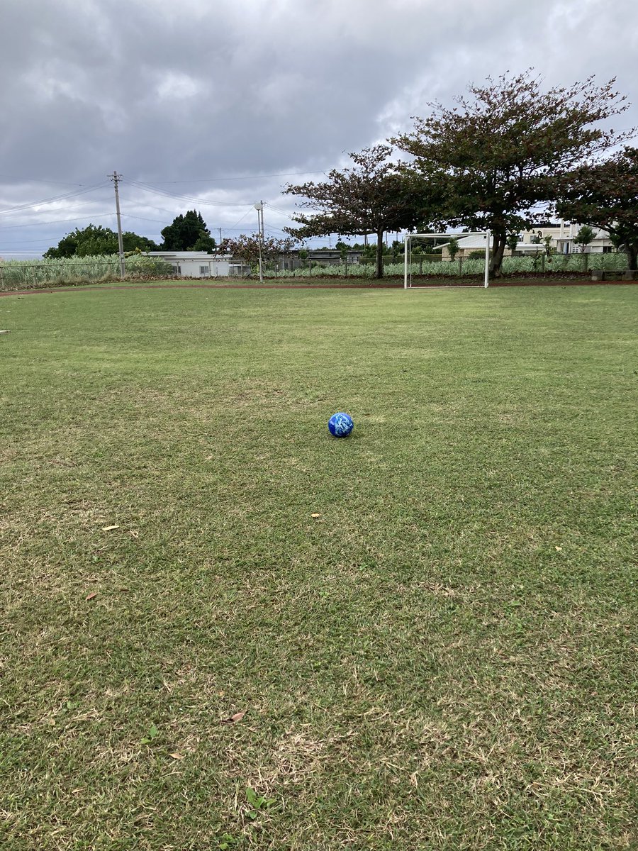 neimaaaaaaaaru's tweet photo. 暇すぎてサッカー再開した⚽️

あ、そういえば失恋しました💔 https://t.co/c6SzpL1skz