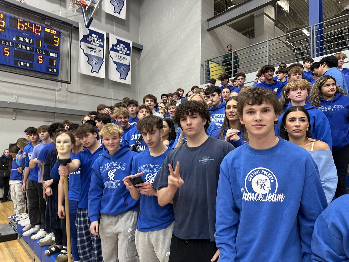 Big THANKS to the fans for coming out tonight to cheer on Rocket basketball!!!🏀