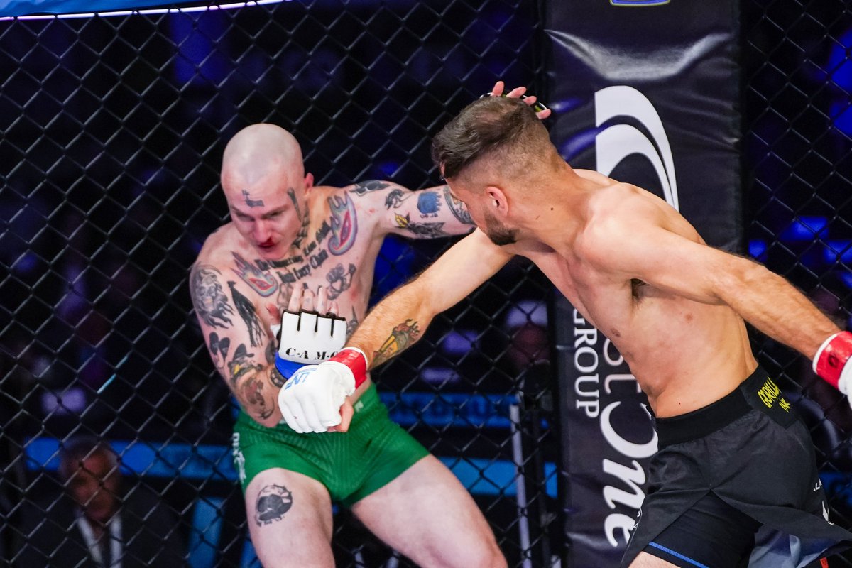 DarylCota_'s tweet photo. Forgot to update all my MMA twitter acquaintances on the big fat L I took on Saturday 😅 UD loss but at least I didn’t get fuckin smoked https://t.co/zIaFlkkXUJ