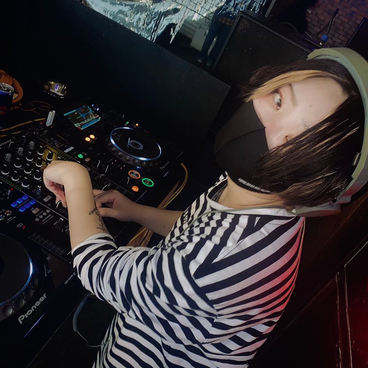 myomyoechan's tweet image. 🎉プレボさとき卒業式＆年内ラスト🎉
超絶マイメンUMA、JOとも一緒で鬼楽しみだしかなーーり盛り上がります❗️
この夜、VOICEが激アツ骨折なのでみんにゃ遊びにくるらー‼️

12/21土曜、22:00キックオフ⚽️
24:00まで飲み放題のクラブパーティーです❗️