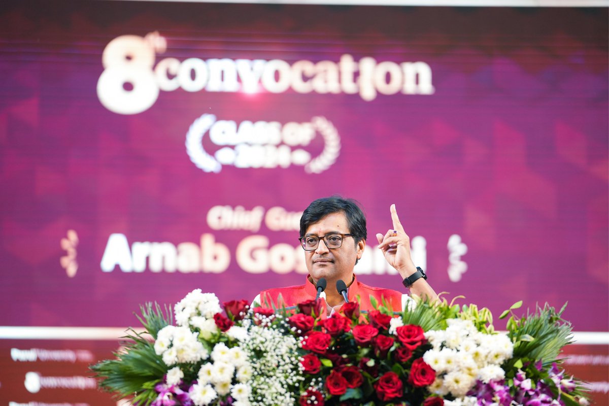 ParulUniversity's tweet photo. Voices that shape nations, words that inspire change; Arnab Goswami brought his dynamic energy and insightful perspective to our convocation ceremony 🎓

Ace journalist and renowned TV personality, Arnab Goswami graced the university campus as the Chief Guest of the 8th Convocation Ceremony. As a leader in the media industry, Arnab’s words of wisdom reminded our graduates about the power of communication, truth, and the impact of their voice in shaping society. “Simple living and high thinking. Live your life very simply but achieve the highest things,” was the advice he gave to our graduating students. 🙌🏻

His call for intellectual curiosity and the pursuit of knowledge resonated deeply with our students, inspiring them to use their education for positive change. Swipe to see his dynamic interaction with our graduating class of 2024! 💫

#republictv #bharat #convocation #universitylife #paruluniversity