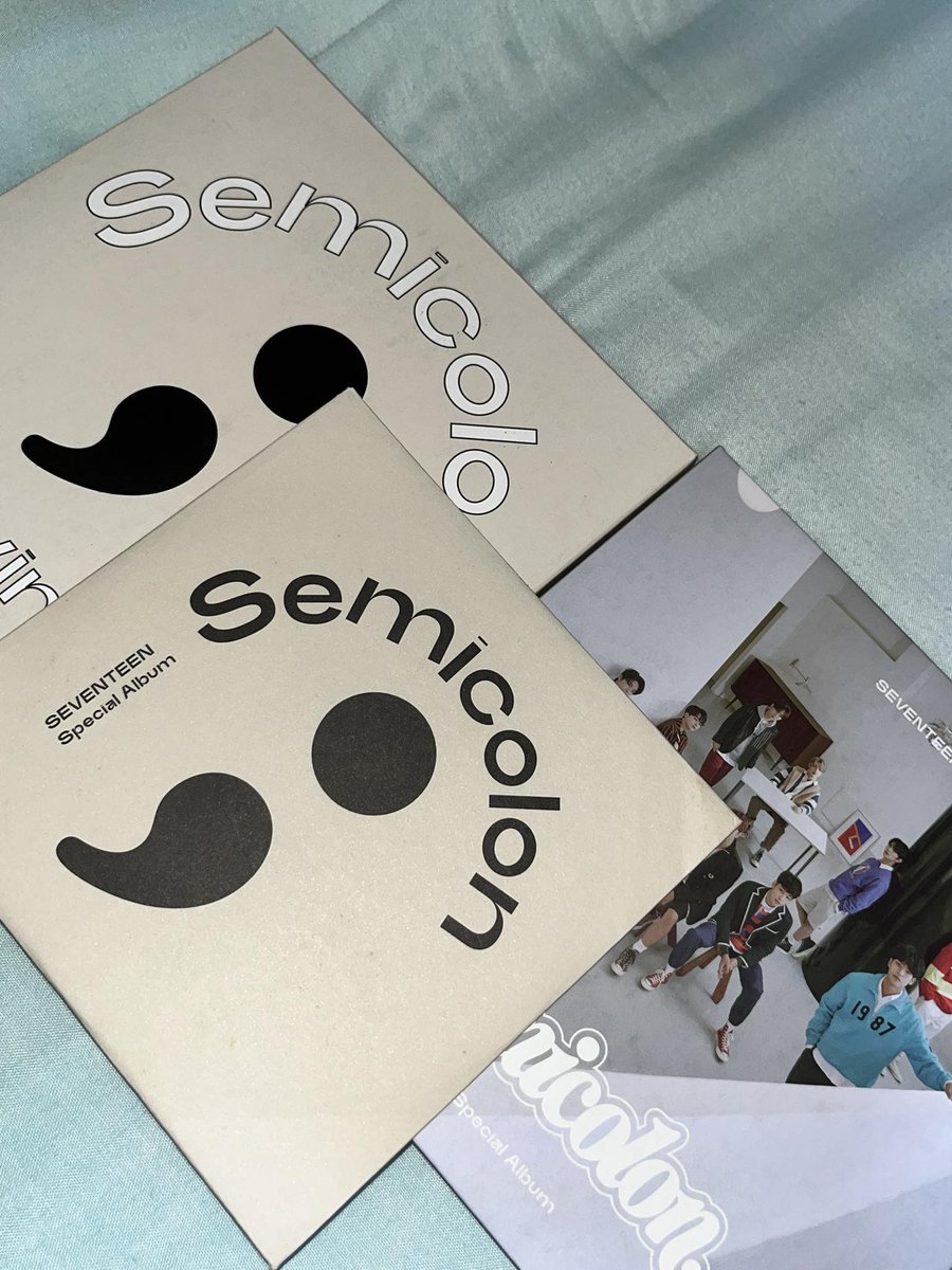 alweys_es's tweet photo. WTS LFB SEVENTEEN CARAT
Semicolon unsealed (1) ALBUM w/ album inclusion w/o RPC

- 150 php if PAYO/ 175 PHP if 3 Days DOP (excl. pf &amp; lsf)
- weaving kit was used but now disassembled
- onhand
- no to sensi
- w random svt freebies
- dm/reply to reserve or for any qs https://t.co/h0uH6SuXqu