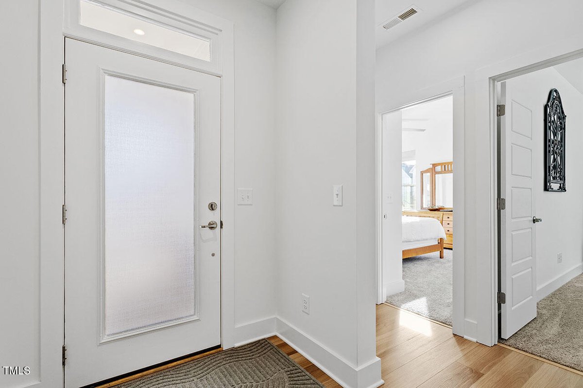 debkapmac's tweet photo. 15 Abundance Lane, Pittsboro, NC, 27312
3 bed | 2 bath 2526 Sq. Ft.
Active | 723900
https://t.co/A2Ejn58Xob
Why wait for the lottery you can win the jackpot NOW! Rare opportunity for a resale home in one of the newest Encore (55+) communities in town. This barely lived in 1... https://t.co/KTx5vITAuB