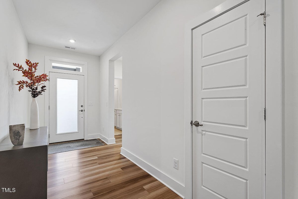 debkapmac's tweet photo. 15 Abundance Lane, Pittsboro, NC, 27312
3 bed | 2 bath 2526 Sq. Ft.
Active | 723900
https://t.co/A2Ejn58Xob
Why wait for the lottery you can win the jackpot NOW! Rare opportunity for a resale home in one of the newest Encore (55+) communities in town. This barely lived in 1... https://t.co/KTx5vITAuB