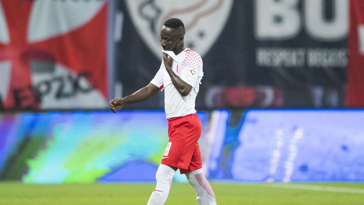 🔙 Throwback: 🇬🇳 Naby Keïta's 17/18 Season for 🇩🇪 RB Leipzig: 

👕 35 Games
⚽️ 8 Goals
🅰️ 7 Assists
🔀 110 Succ. Dribbles (3.1/game)
❌ 59 Interceptions (1.7/game)
⬆️ 14 Through Balls (0.4/game)
⚠️ 86 Tackles (2.5/game)
🗝 52 Key Passes (1.5/game)

⏳ Set to join 🇭🇺 Ferencváros.