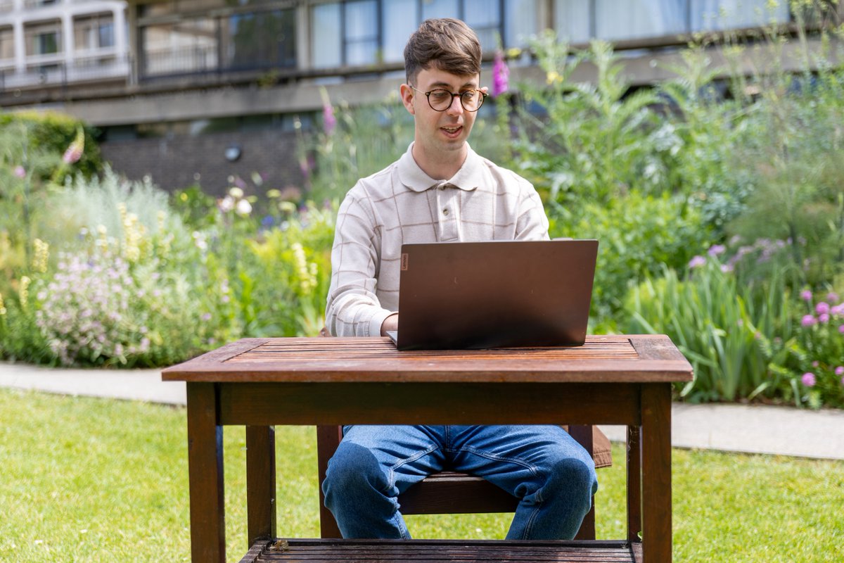 Our interviews aren’t meant to feel like an interrogation - they’re more like a chat with people who are also passionate about your subject. This is very similar to how tutorials at Oxford work, and a great way to see if you enjoy that style of learning!

#ApplyingToOxford