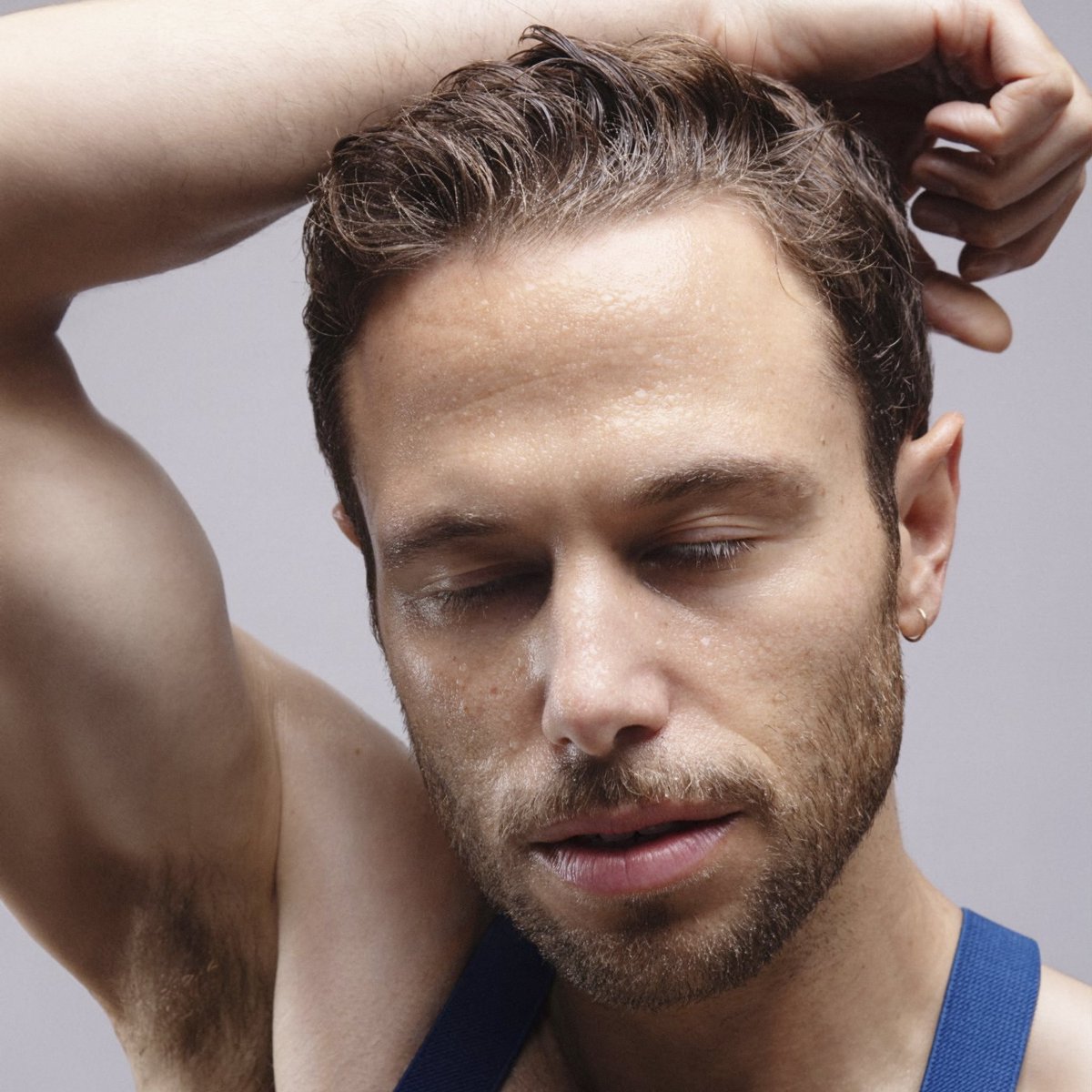 New seductive <a href="/_semi_precious_/">Semi Precious</a>!

FLUID is out now, head over to Bandcamp to support and get an unreleased bonus version: semipreciousmusic.bandcamp.com/album/fluid

💧😈💘

Also via <a href="/KALTBLUTMAG/">KALTBLUT Magazine</a> kaltblut-magazine.com/track-premiere…