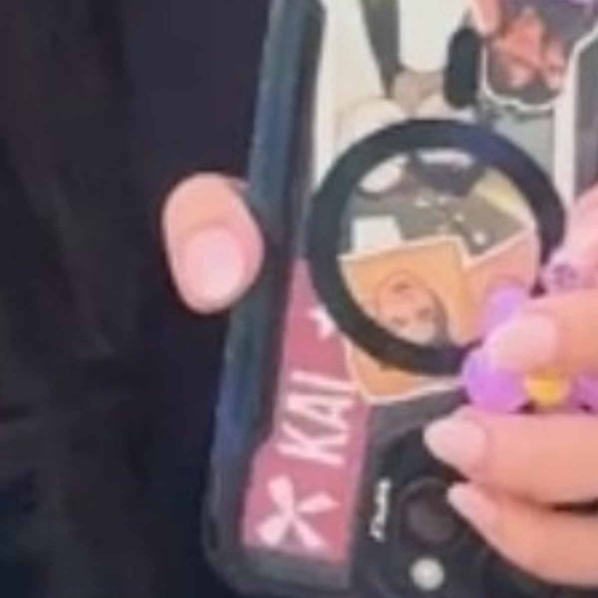 peesawyerr's tweet image. halaaaa sticker ko yan!!! #kilig 

DIVA KAIpamilya