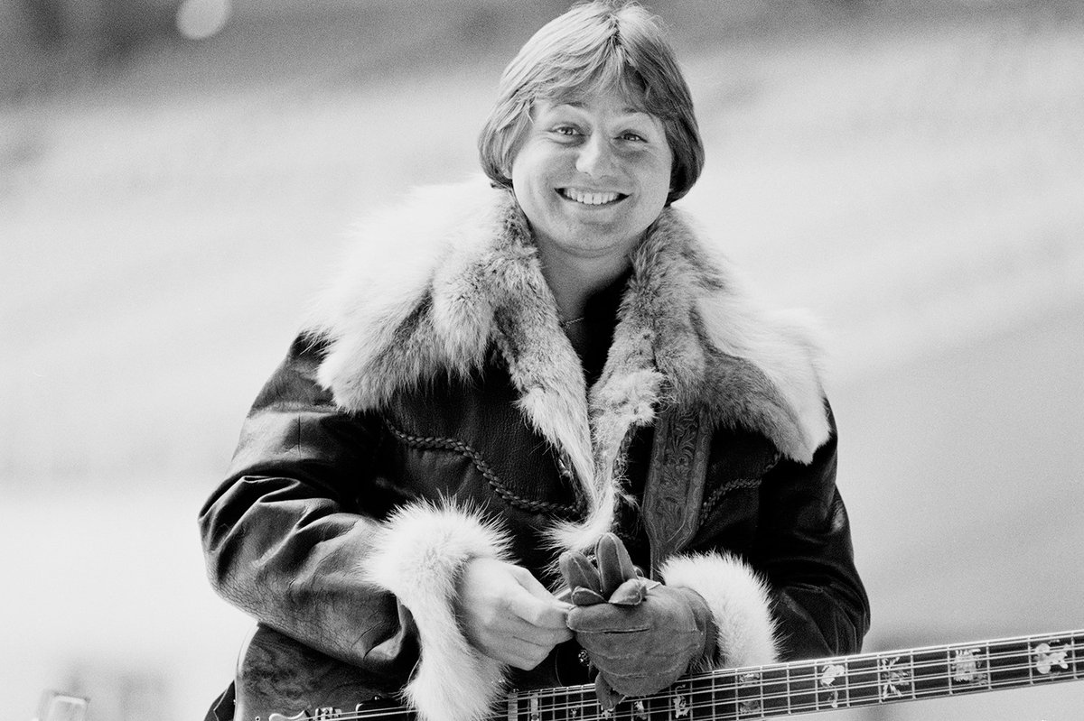 Frances21272855's tweet photo. Il 7 Dicembre del 2016 muore Greg Lake. Famoso per essere stato membro e cofondatore dei #KingCrimson e degli #EmersonLakeandPalmer, è tra i musicisti più influenti nel panorama #prog degli anni #Settanta.
#GregLake #Lake #7Dicembre #almanaccomercury https://t.co/R47TogvVxp