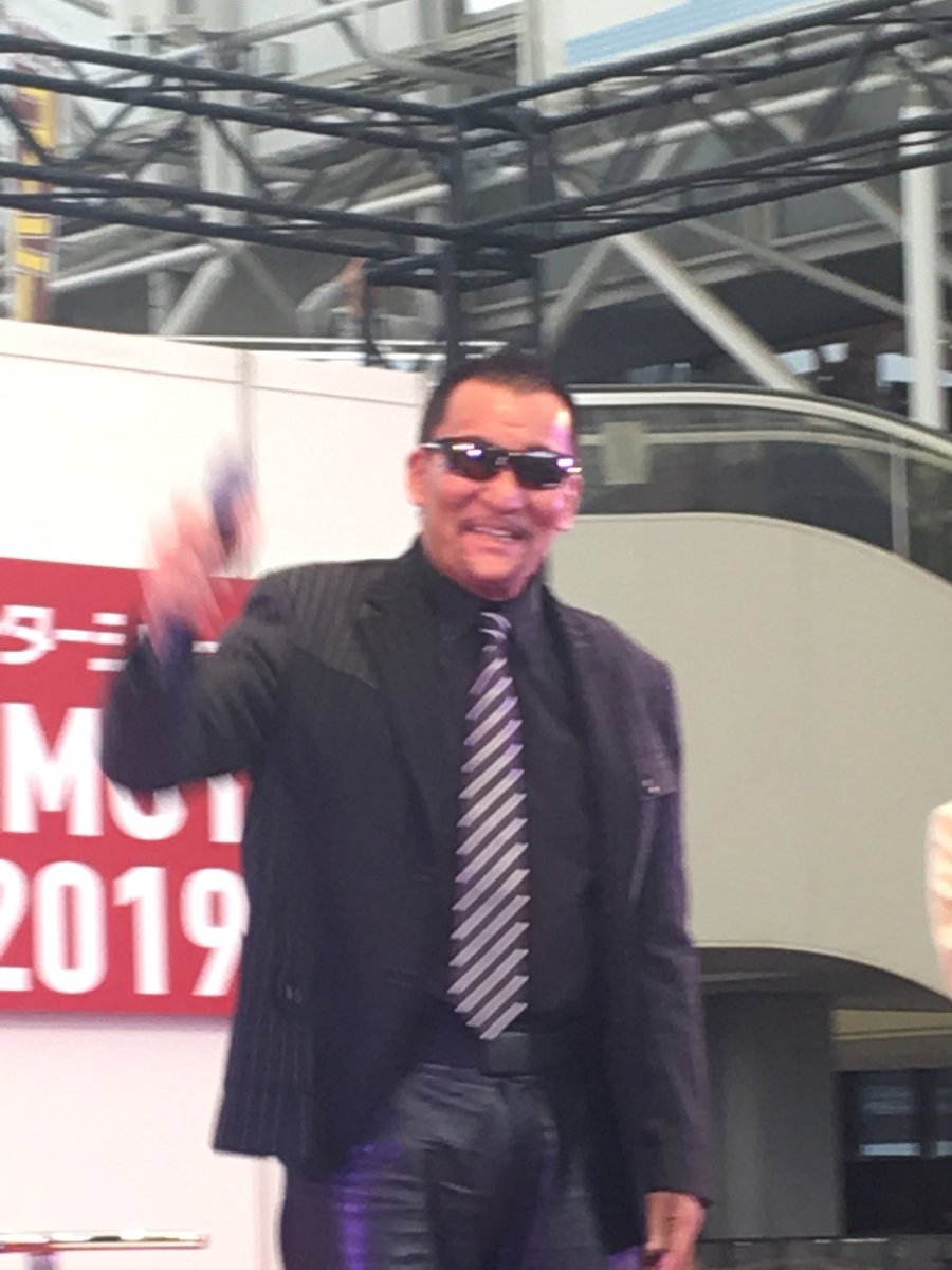 spirits151's tweet photo. これが五年前の12／7にになるとは時の流れが早すぎ😮
#大阪モーターショー2019 #蝶野正洋　#雲山えりか　#坂上とも　#武田愛美 https://t.co/BpbfgOgGpk