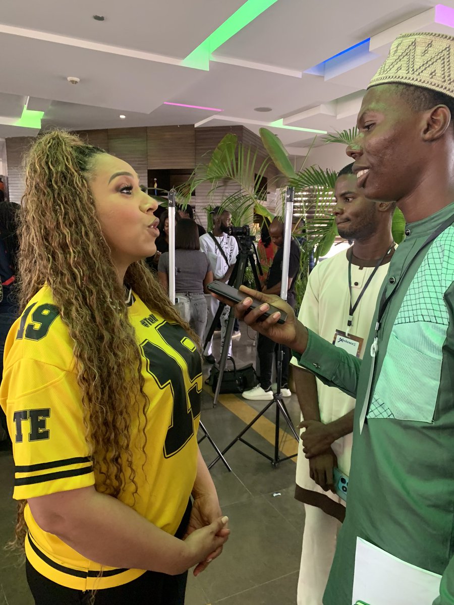 ayooluwajnr's tweet photo. I was present at The Experience 19! Press Conference
Trust me it was an amazing session with amazing ministers of God❤️💯.
@TravisGreeneTV @gboyegaakosile @IAdefarasin @BidemiOlaoba @MMercychinwo, @dunsinsports
#TE19
#JesusWins
#JayDeeMedia
#TheNationNewspaper
#AyooluwaAyobami https://t.co/ouAQ5JfOTG