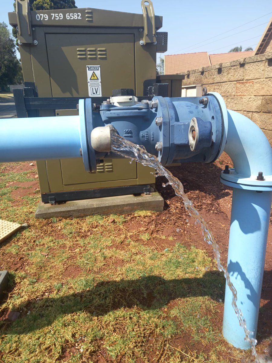 Jax_Jaxels's tweet photo. @JHBWater Westgate Garden Villas account number 440033007 60 Hoogenout street, Groblerspark the account is up to date, no water for 5 days, our meter were Vandalize in October, now the meter and Pipe Removed. No Disconection! Elderly People Ref:80065722151, Ref 8006573807 https://t.co/RIHiNLVOGn