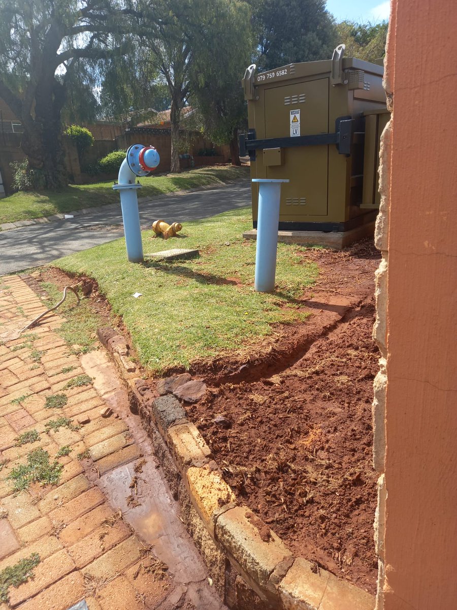 Jax_Jaxels's tweet photo. @JHBWater Westgate Garden Villas account number 440033007 60 Hoogenout street, Groblerspark the account is up to date, no water for 5 days, our meter were Vandalize in October, now the meter and Pipe Removed. No Disconection! Elderly People Ref:80065722151, Ref 8006573807 https://t.co/RIHiNLVOGn
