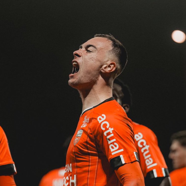 RaphaelLeCorre's tweet image. 🐣 Simple éclosion ou volcan en éruption 🌋 ?

🎯 Pagis nous ressort sa frappe de Coupe de France. 

👌 53 ballons
👟 24/31 à la passe
⚽️ 1 but
🥅 2 tirs cadrés
🔑 2 passes clés
🥊 2/4 au duel
✈️ 4/5 dans les airs

🚂 On monte dans le train ?

#FCLESTAC #FCLorient #OptaRapha